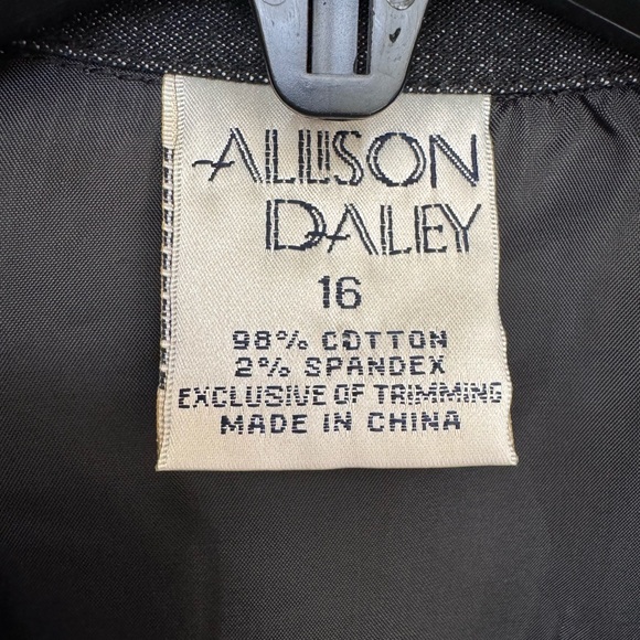 DENIM VEST. VINTAGE ALLISON DALEY ZIP-UP EMBROIDERED VEST. GREAT CONDITION - Picture 9 of 13